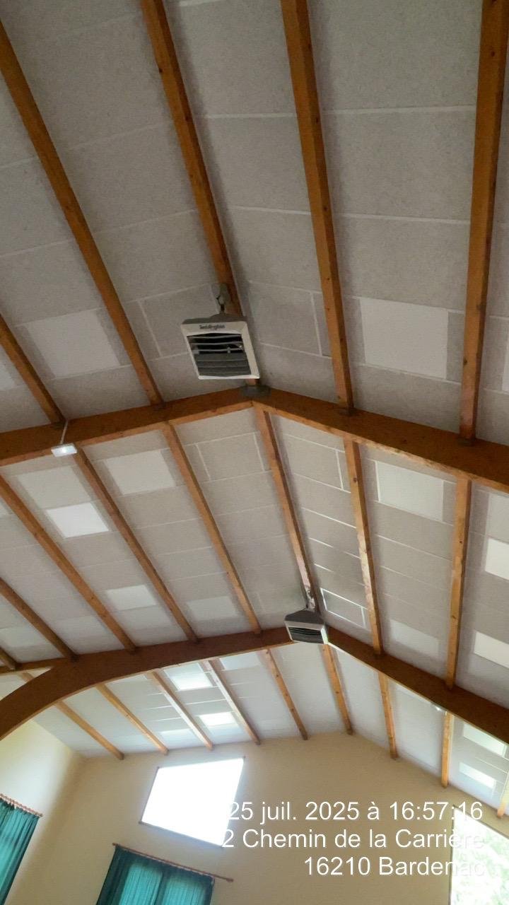 Installation de destratificateurs d’air à Bardenac (Charente)